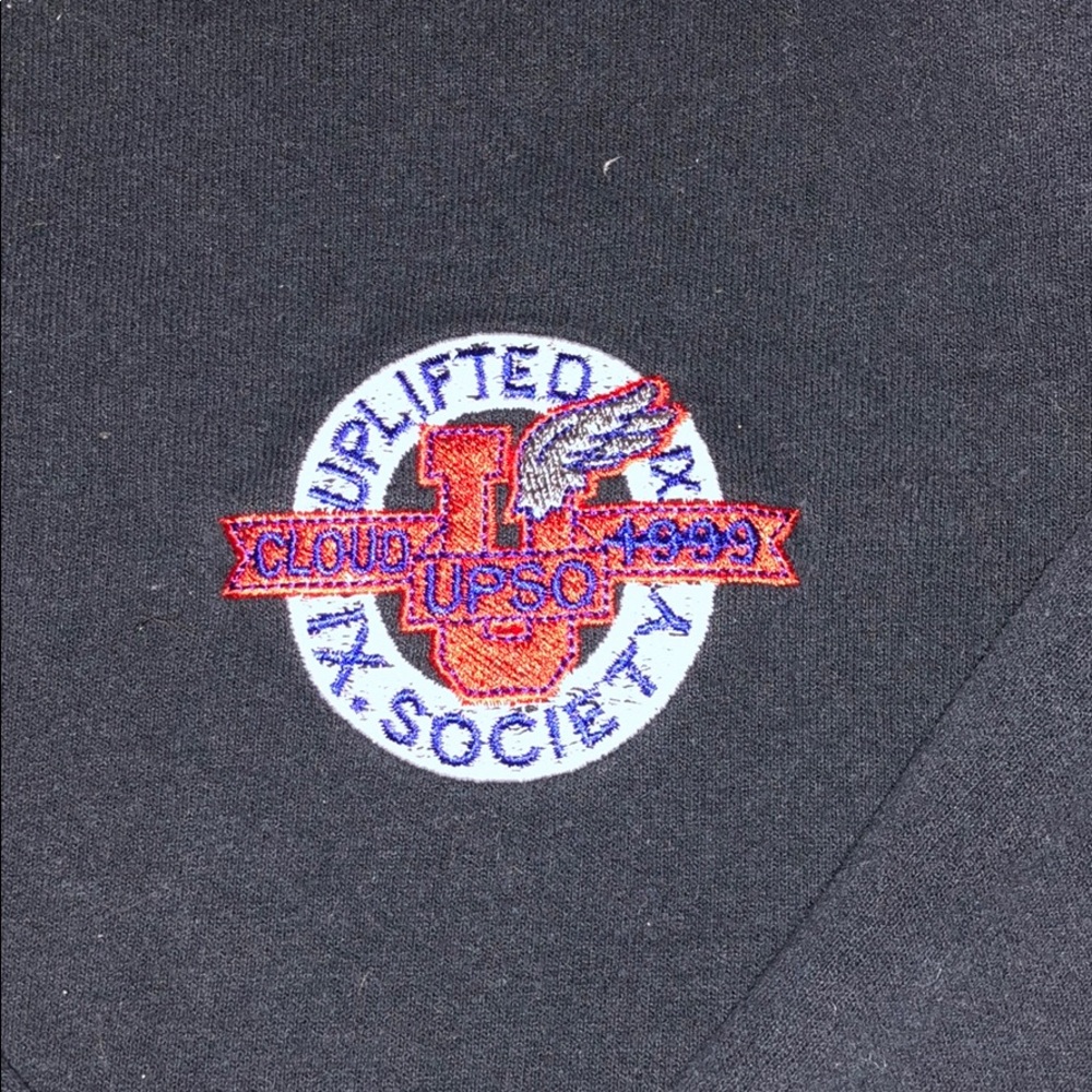 Crewneck - Picture 2 of 3